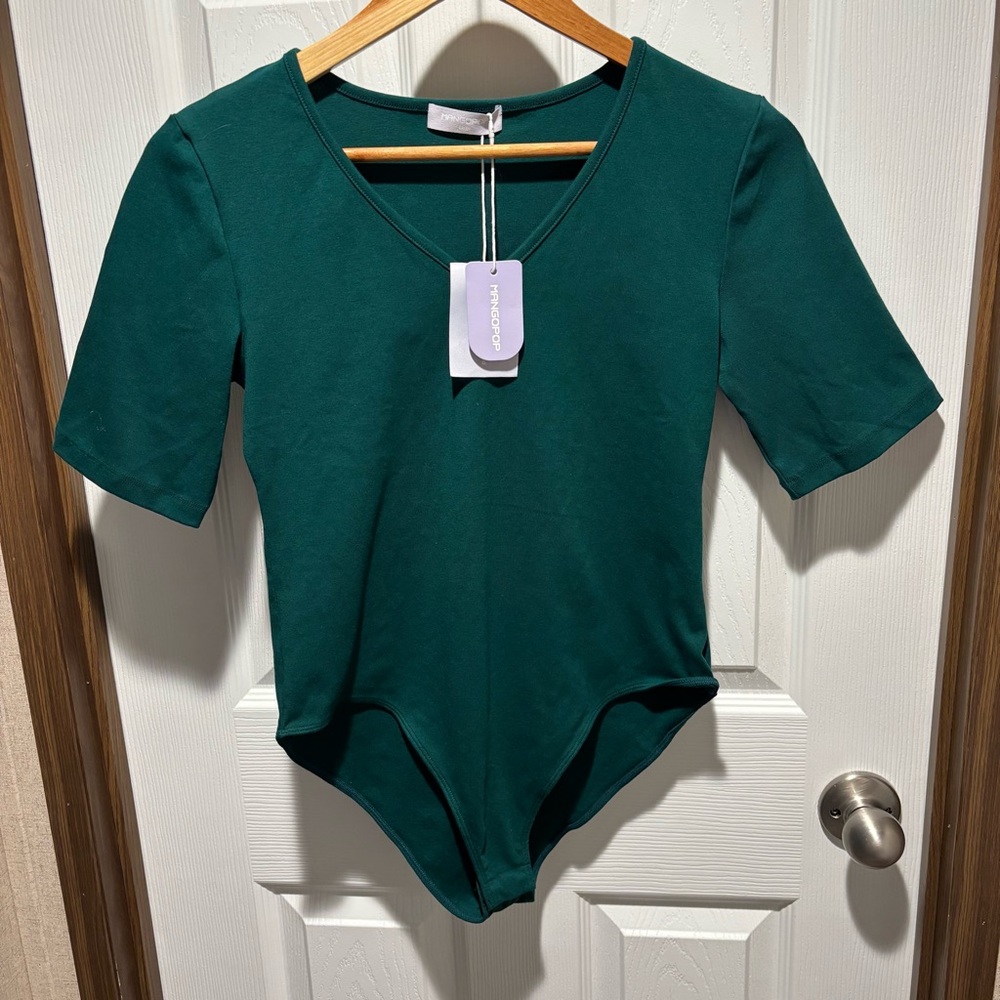 MANGOPOP Green V-Neck Bodysuit NWT Size Large